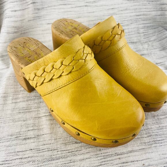 Kork-Ease Yellow Tilly Braided Studded Clog Mule Size 7 Cottage Minimalist NWOB - Picture 2 of 12
